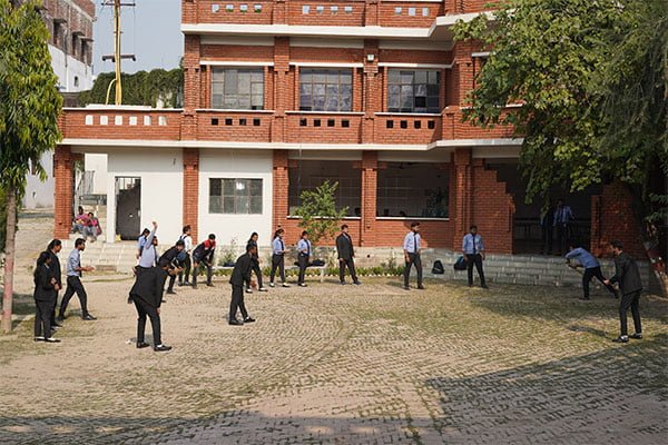 Best Management Colleges in Lucknow, Lal Bahadur Shastri Institute of Management and Development Studies - LBSIMDS